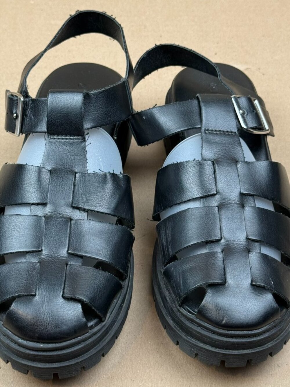 Women's Old Navy Black Chunky Gladiator Sandals Size 8 DAMAGE
